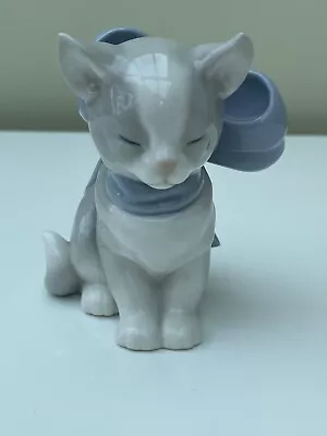 Buy NAO Lladro 1348  Kitty Present  Grey & White Cat Figurine Blue Bow, Great Cond • 20£