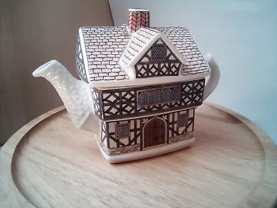 Buy SADLER TUDOR HOUSE Teapot - English Country Houses 14 Cm • 10£