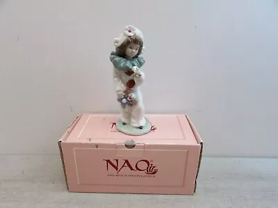 Buy Nao Lladro Nina Arlequin Con Paloma Porcelain Figurine Number 565, In Box • 17.99£