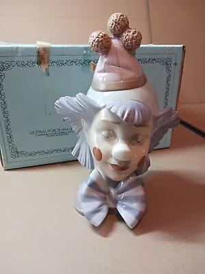Buy Lladro Reflecting Clown 5612 Porcelain Figurine • 279.57£