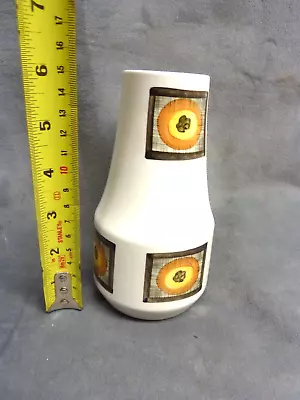 Buy Lovely Art  Bud Vase Mid Centruy Modern  By Radford England Hand Painted Pottery • 1£