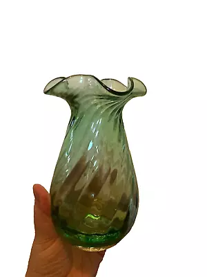 Buy Elegant Vintage Green Dartington Glass Vase Fluted Effect With Ruffled Rim.  • 10.99£