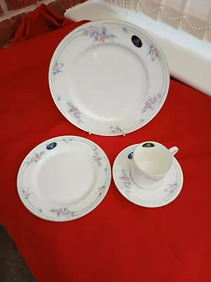 Buy Ansley Bone China Little Sweetheart Set = A Tro Can Set & 21cm S/plate (4 Items) • 4.99£