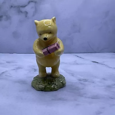 Buy Royal Doulton Winnie The Pooh Collection Winnie And The Present  WP 18 • 10.99£