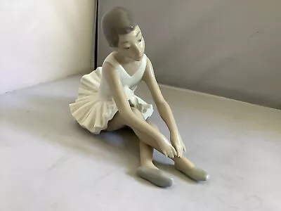 Buy Lladro Nao Slipper Ballet Dancer # 0151 Seated Ballerina, Unboxed • 25£