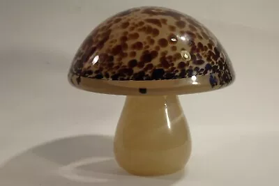Buy A Good Vintage Signed   Wedgwood   Mushroom Glass Paperweight • 24£