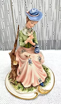 Buy 9  Large Capodimonte Naples LADY With DOVES  Porcelain Figurine By Cortese • 15£
