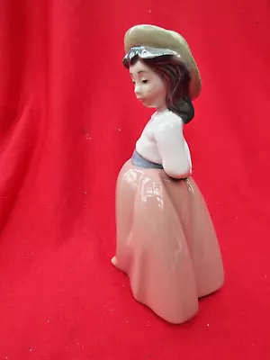Buy LLADRO NAO   Little Girl On Placid Walk  1291 Figurine • 9.99£