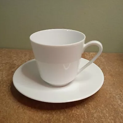 Buy Vintage 1960s, Hutschenreuther, Arzberg-Bavaria, Tea Cup & Saucer, 225ml • 4.95£