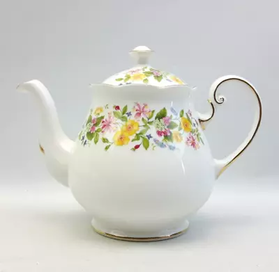 Buy Colclough Hedgerow 1.5 Pint Teapot - Bone China Floral Vintage • 45£