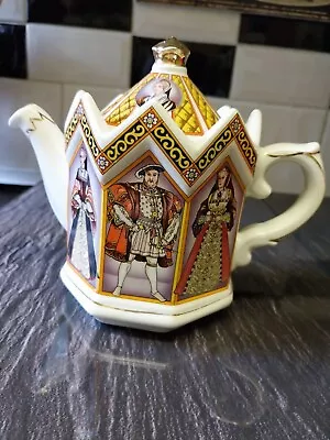 Buy Sadler King Henry VIII & His 6 Wifes Castle Shaped Teapot • 15.99£