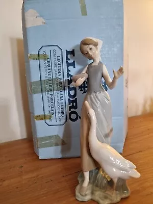 Buy Lladro Figure Of Girl With A Goose Duck. Original Blue Lladro Box. 1052 Figurine • 60£