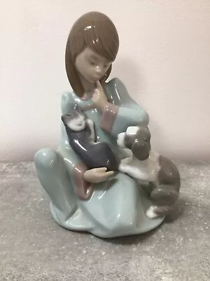 Buy Lladro Porcelain Figurine 5640 Cat Nap Girl With Cat & Puppy Dog • 30£