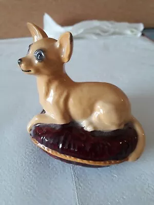 Buy Small Beswick Figurine • 5£