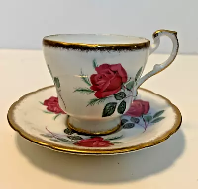 Buy Paragon By Appointment To Her Majesty The Queen Fine Bone China Tea Cup & Saucer • 23.29£