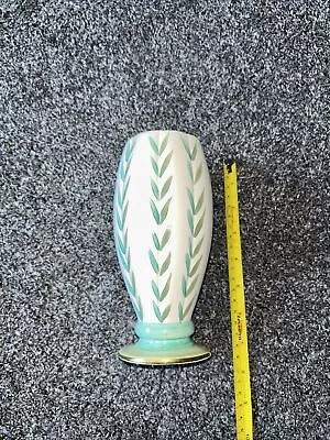 Buy Old Court Ware Vase • 8£