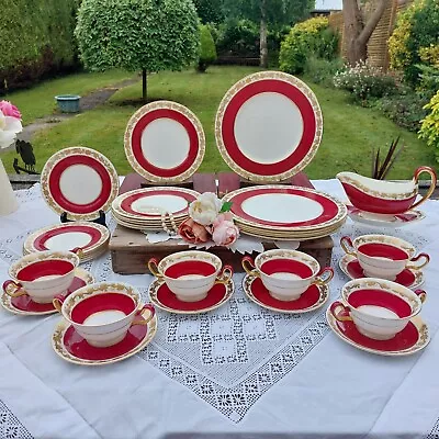 Buy Wedgwood Whitehall Powder Ruby Dinner Service. Choose From Selection • 10£
