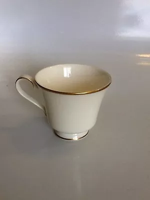 Buy ROYAL DOULTON FINE ENGLISH BONE CHINA Footed Coffee Tea CUP  Heather H5089 EUC • 21.46£