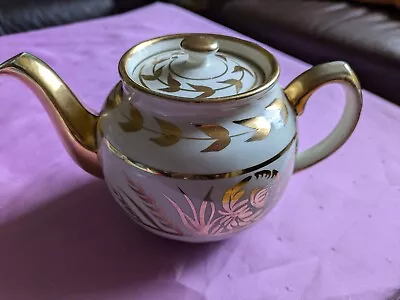 Buy Sadler Vintage Teapot Gold And Cream • 15£