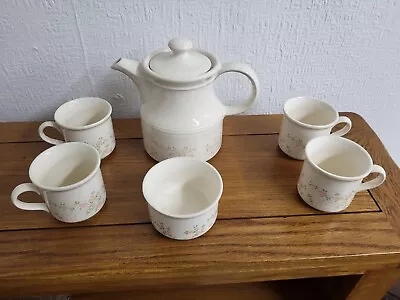 Buy 1980's Vintage Biltons Of England Tea Set With Mugs, Sugar Dish And Teapot • 8.99£