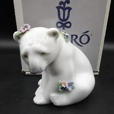 Buy Lladro Figurine 6356 Polar Bear Seated With Flowers In Original Box • 29.99£