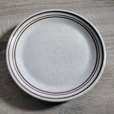 Buy (400) Royal Doulton Lambeth Stoneware  Nutmeg  Pattern Tea Plate. • 1£