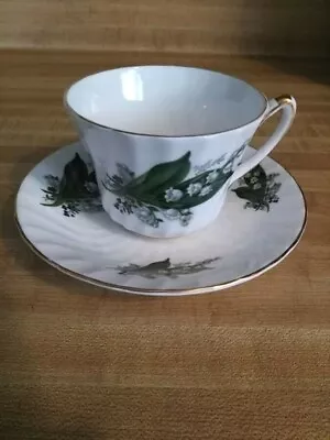 Buy Sutherland Fine Bone China Tea Cup & Saucer Set - Floral Design Staffordshire • 12.11£