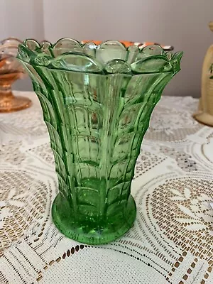 Buy Green Glass Art Deco Vase • 7£