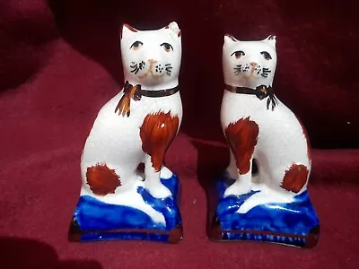 Buy Vintage Pair Staffordshire Style Cat Figures On Royal Blue & Gilt Pillows 10cm • 8.99£