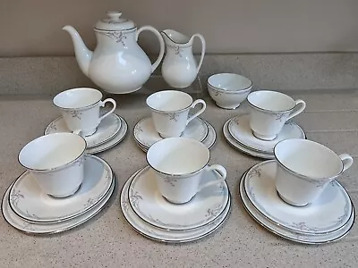 Buy Royal Doulton Carnation Tea Set For 6 - English Fine Bone China H.5084 1982 • 49.99£