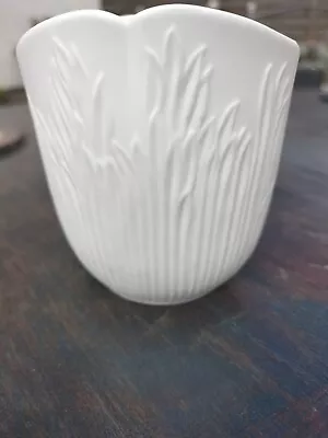 Buy Kaiser Porcelain Vase • 8£