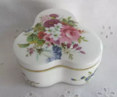 Buy Lovely Vintage Hammersley Fine Bone China Floral Trinket Box • 8.85£