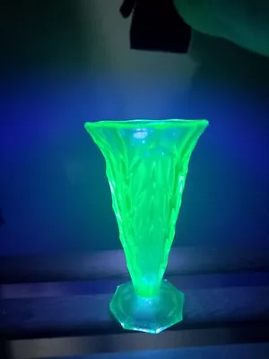 Buy Art Deco Vaseline Uranium Glass Ribbed Vase • 20£