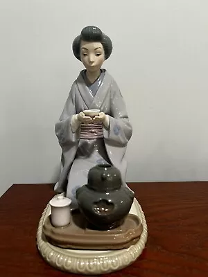 Buy LLadro August Moon Japanese Geisha Girl Serving/Drinking Tea- Mint Condition • 93.19£