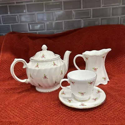 Buy 4  MARRIED ￼Set( Made In England )Rose English Teapot ,creamer ,&cup And Saucer • 45.20£