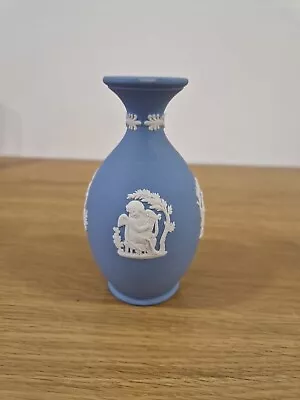 Buy Wedgwood Jasper Ware Blue And White Arcadian Bud Vase Great Pre-owned Condition  • 4.95£