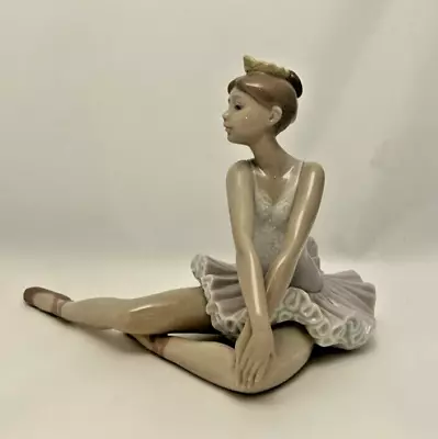 Buy Lladro 6174 Graceful Pose Porcelain Figurine Of A Ballerina In Original Box • 120£