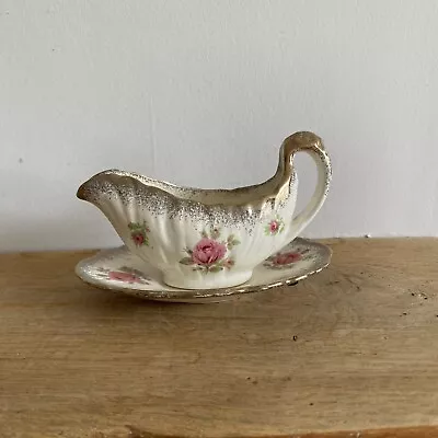 Buy VINTAGE CROWN DUCAL WARE - SMALL GRAVY BOAT - England English Rose - DAMAGE • 8.99£