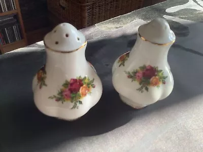 Buy Royal Albert Old Country Roses , Salt & Pepper Pots , Nice  Condition • 7.50£