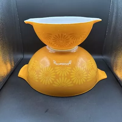 Buy Vtg Pyrex Orange Yellow Daisies  Mixing Bowls 442 & 444 1-1.5 & 4 Qts • 60.53£