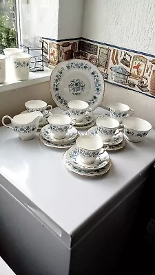 Buy 21 Piece Colclough Braganza Tea Set • 29.99£