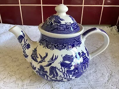 Buy Large Blue & White Willow Pattern Teapot 2.5 Pint Churchill Staffordshire VGC • 22.95£