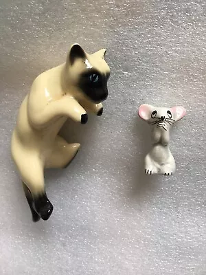 Buy Vintage Cat And Scared Mouse Hanging Ornaments From Brandy Glass. • 8.99£