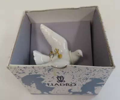 Buy Lladro Flying Dove Decoration Boxed White 06267 Gold Chain • 25£