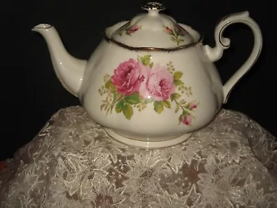 Buy Royal Albert Bone China “American Beauty” Tea Pot - 1st Quality • 29.99£