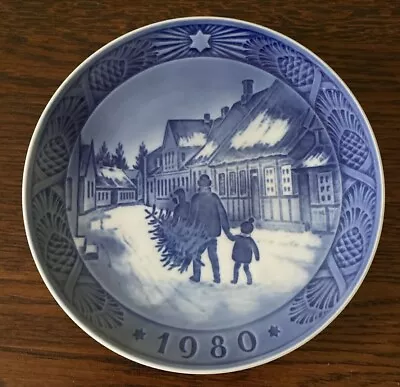 Buy 1980 Royal Copenhagen Christmas Plate - Bringing Home The Christmas Tree • 6.99£