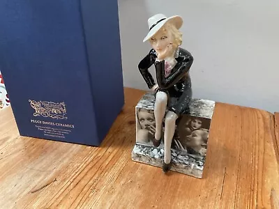 Buy Peggy Davies Ceramics Figurine ‘Marlene’ • 200£