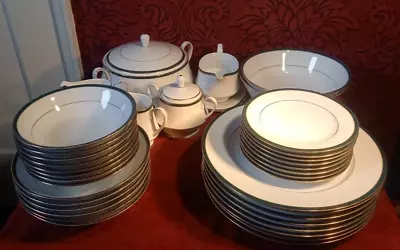 Buy Vintage BOOTS HANOVER GREEN LARGE DINNER SET 38 Items - 40 Pieces • 99.99£