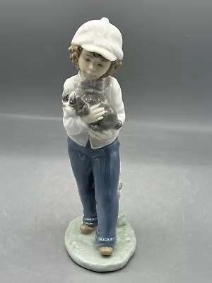 Buy LLADRO Nao Boy With Dog FIGURINE . • 39.95£