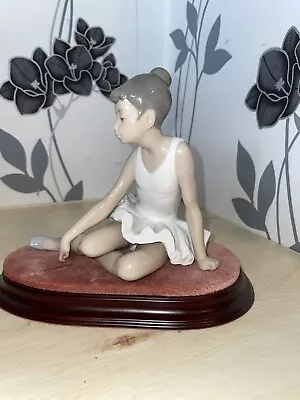 Buy Nao By Lladro Seated Ballerina  0147 Beautiful Spanish Porcelain Figurine • 33.99£